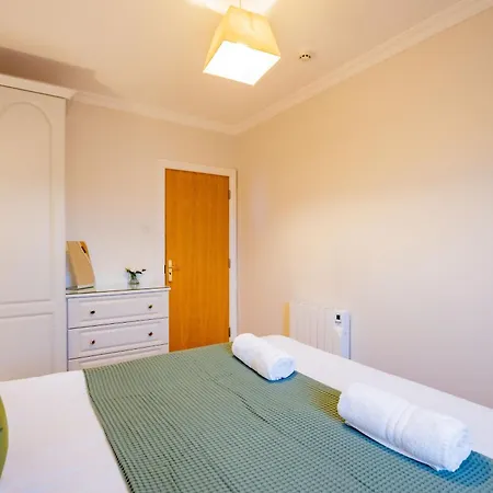 Dockland - Penthouse Apartment *