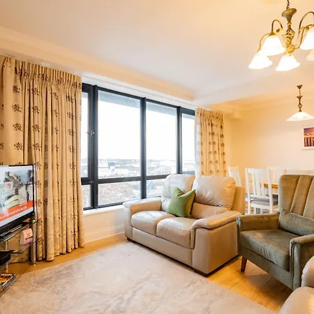 Dockland - Penthouse Apartment *